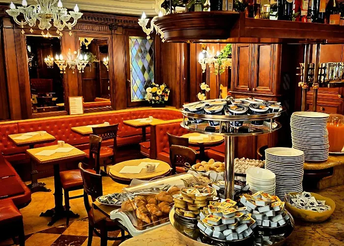 Hotel Lux